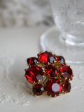 Broche Strass Carree Rouge