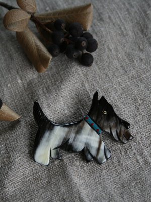 画像2: Broche Terrier Corne Noir