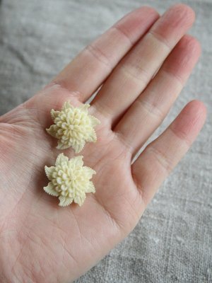 画像5: Boucles d'oreilles fleurs gravees