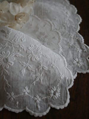 画像1: Mouchoir lin Fleurs blancs