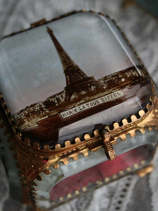 画像: Coffret en verre ”La Tour Eiffel”