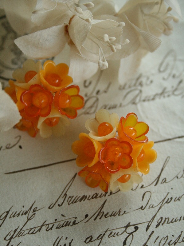 画像1: Boucles d'oreilles ”Fleurs oranges"