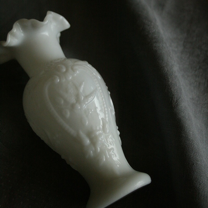 画像1: Vase opaline hirondelle